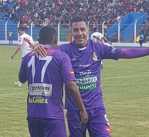 Real Potosi gano el clásico con gol de Leandro Vogliotti