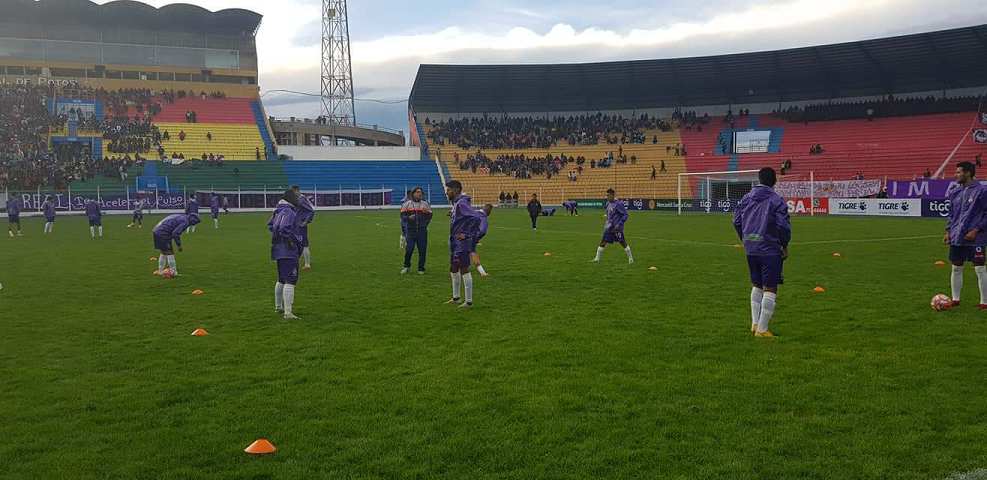 Real da vuelta la página y se enfoca en el duelo contra Bolívar