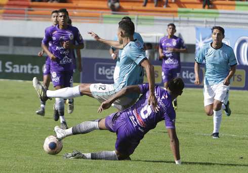 Real cae en el debut liguero ante Aurora